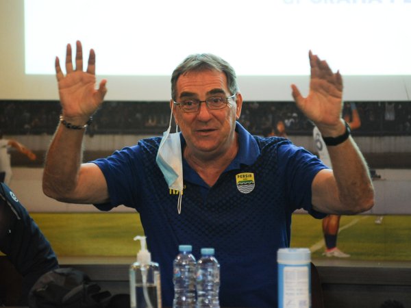 Pelatih Persib, Robert Rene Alberts