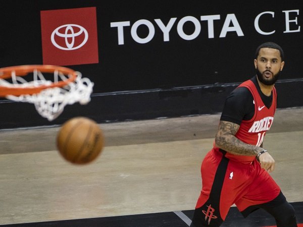 Los Angeles Lakers beruntung bisa gaet jasa dari DJ Augustin.