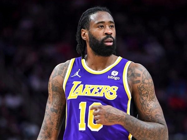 DeAndre Jordan Resmi Merapat ke Philadelphia 76ers