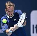 Daniil Medvedev Lulus Ujian Jenson Brooksby Di Miami