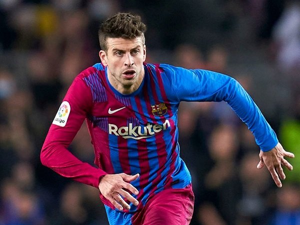 Gerard Pique bakal absen saat Barcelona hadapi Levante.