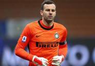 Terima Banyak Kritik, Samir Handanovic Pemain Penting Bagi Inter