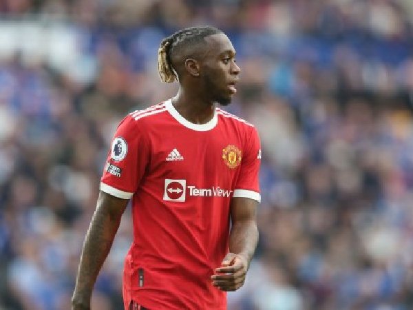 Danny Mills sarankan Man United untuk jual Aaron Wan-Bissaka