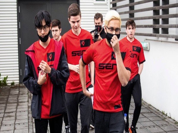 FaZe Clan Hancurkan Impian Sentinels Tampil di Playoff VCT NA Stage 2