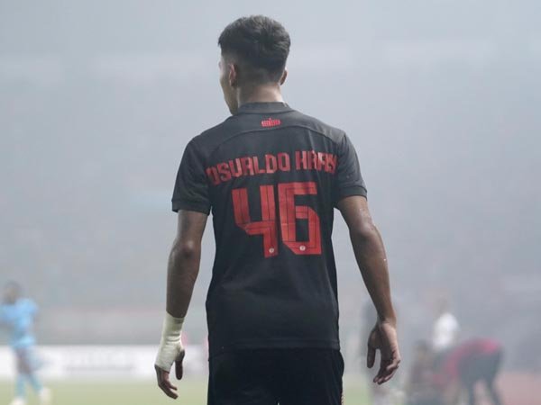 Penyerang Persija Jakarta, Osvaldo Haay harus absen beberapa bulan karena cedera