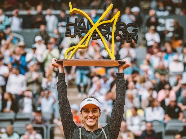 Permalukan petenis peringkat 2, Bernarda Pera kukuhkan diri jadi juara di Hamburg