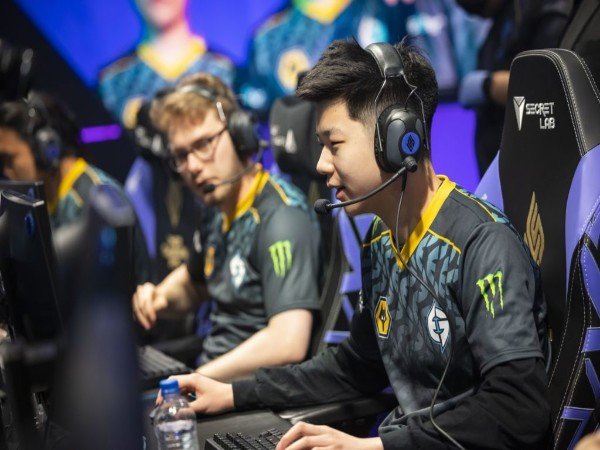 Evil Geniuses Perpanjang Win Streak, Pimpin LCS Summer Split 2022