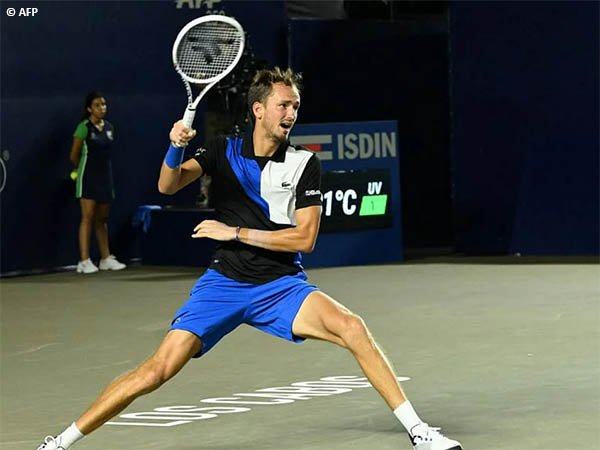 Daniil Medvedev silences Rinky Hijikata in Los Cabos