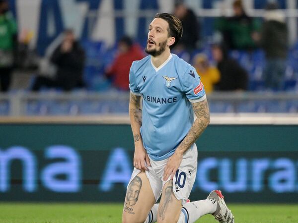 Sevilla dilaporkan memasuki negosiasi tahap akhir untuk merekrut Luis Alberto dari Lazio / via Getty Images