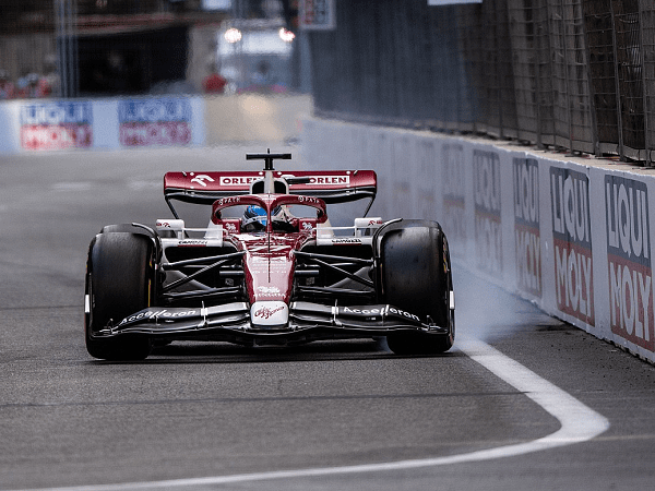 Valtteri Bottas nikmati perjalanan barunya bersama Alfa Romeo.