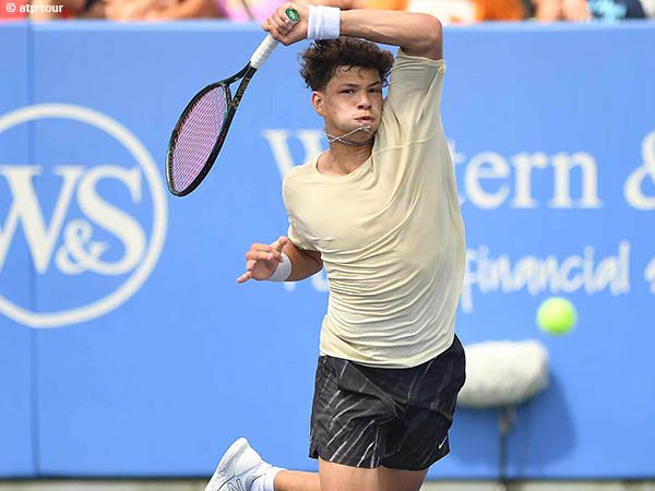 Ben Shelton mengejutkan Casper Ruud di babak kedua Cincinnati Open