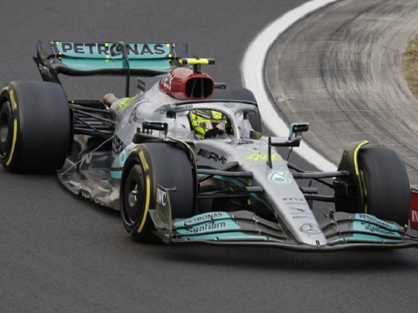 Mercedes, Lewis Hamilton