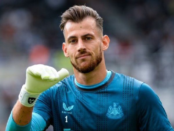 Man United ajukan proposal untuk pinjam Martin Dubravka