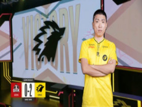 MPL ID Season 10: Conceal Cepat SamoHT Bawa ONIC Esports Tekuk Geek Fam