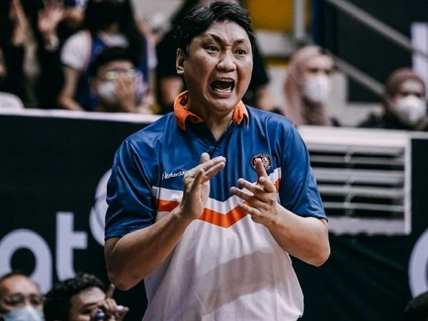 Pelatih Pelita Jaya Basketball Jakarta, Fictor Roring. (Images: IBL)