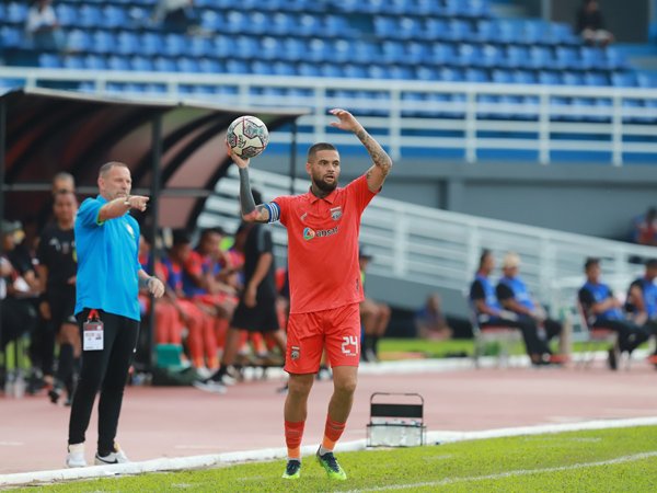 Pemain bertahan Borneo FC, Diego Michiels