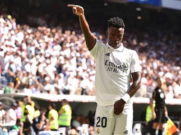 Meski Dikritik, Vinicius Tak Bakal Berhenti Selebrasi Dengan Menari ...