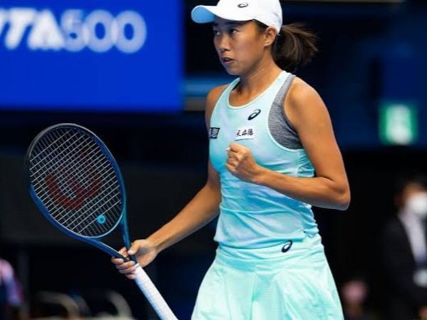 Zhang Shuai benamkan Caroline Garcia di Tokyo