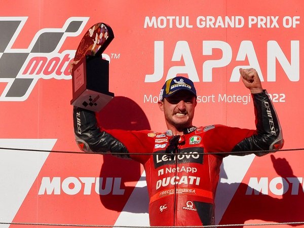 Jack Miller sumringah bisa petik kemenangan perdananya di GP Jepang.