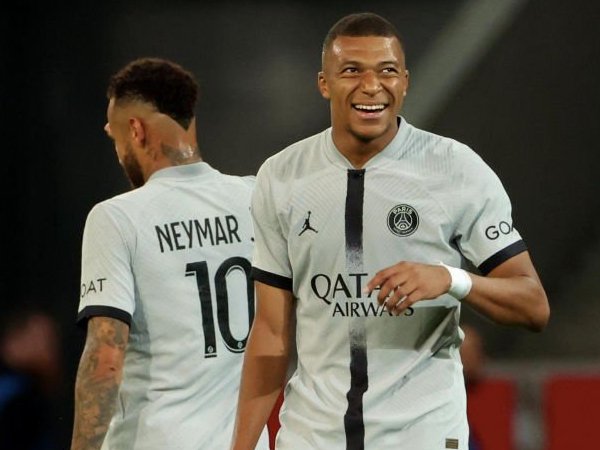 Neymar Jr dan Kylian Mbappe.