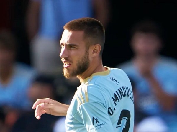 Bek Celta Vigo, Oscar Mingueza. (Images: Getty)