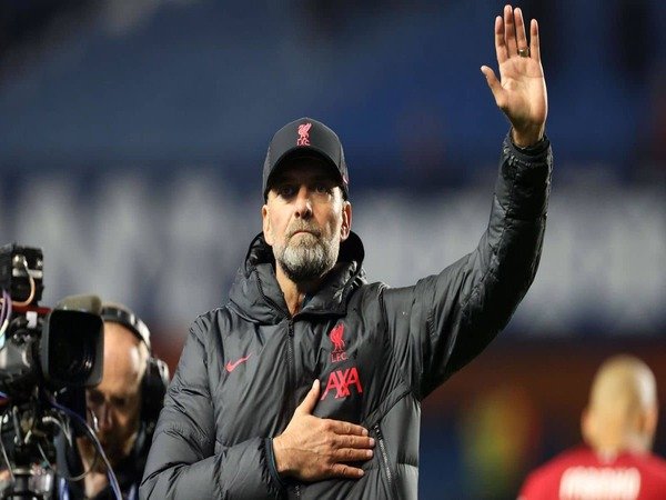 Jurgen Klopp mengatakan jika kemenangan 7-1 atas Glasgow Rangers di matchday keempat Liga Champions telah mengangkat mood skuat Liverpool / via Getty Images