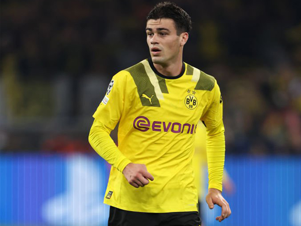 Gelandang Borussia Dortmund, Giovanni Reyna.