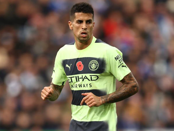 Bek sayap Manchester City, Joao Cancelo.