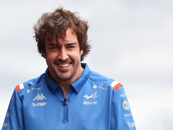 Fernando Alonso masih ingin balapan hingga beberapa tahun ke depan.