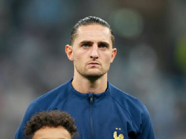 Arsenal tertarik merekrut Adrien Rabiot dari Juventus