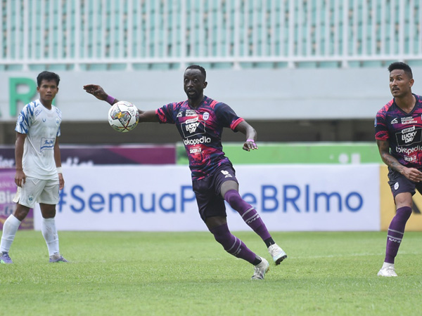 Gelandang Rans Nusantara FC, Makan Konate saat menghadapi PSIS Semarang