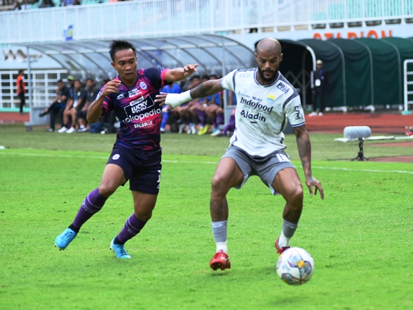 Persib meraih kemenangan 3-1 atas RANS Nusantara