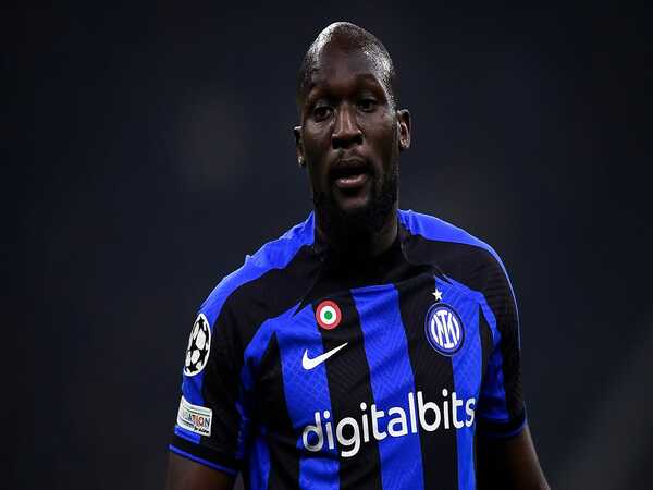 Inter Milan melalui CEO klub yaitu Beppe Marotta, memastikan bakal memulangkan Romelu Lukaku ke Chelsea di akhir musim nanti / via Getty Images