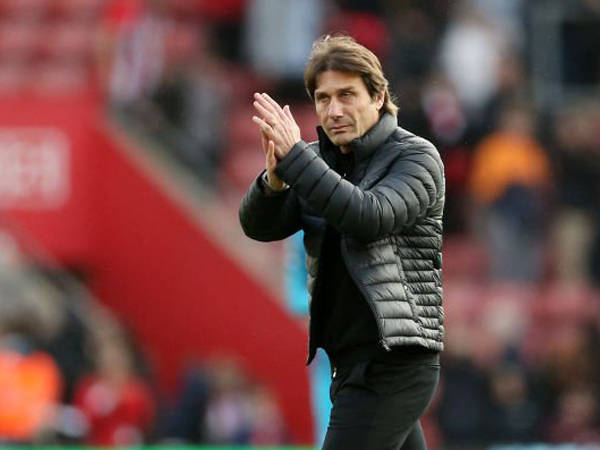 Manajer Tottenham Hotspur, Antonio Conte.