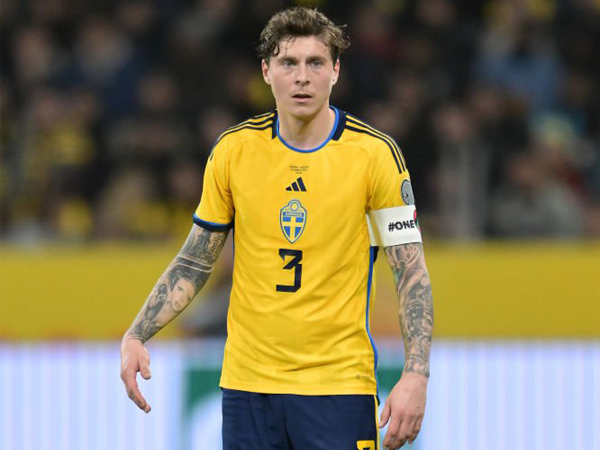 Bek Manchester United, Victor Lindelof.