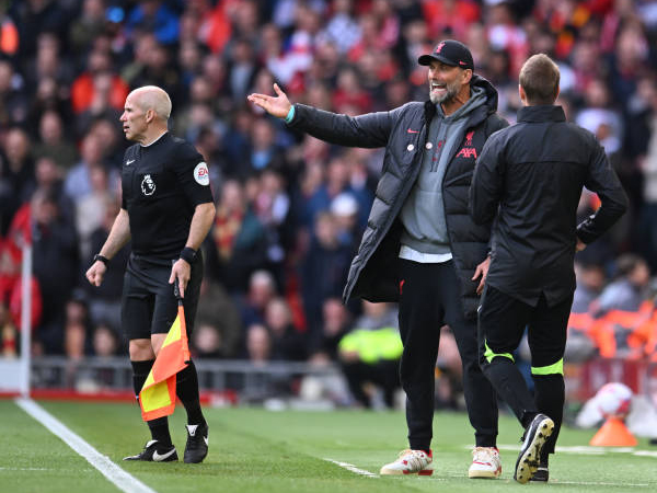 Jurgen Klopp Mempertanyakan Sikap Wasit Paul Tierney