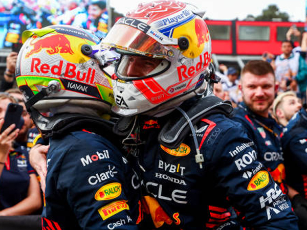 Red Bull Bebaskan Max Verstappen Dan Sergio Perez Untuk Bersaing | Liga ...