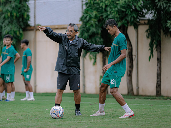 Pelatih Persebaya Surabaya, Aji Santoso percaya dengan kualitas Catur Pamungkas