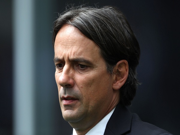 Simone Inzaghi menegaskan Inter Milan wajib finish empat besar di Serie A musim ini usai membantai Hellas Verona 6-0 dini hari tadi (4/5) / via Getty Images