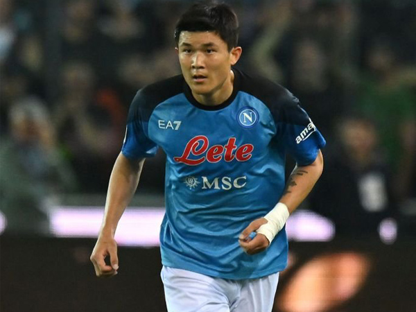 Bek Napoli, Kim Min-jae.