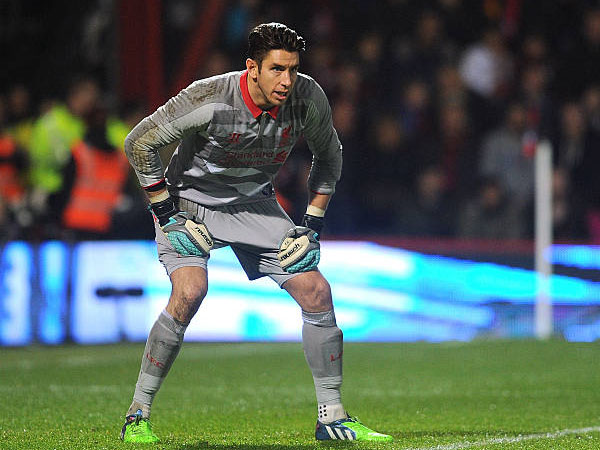 Mantan Penjaga Gawang Liverpool, Brad Jones Putuskan Pensiun