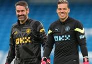 Scott Carson Tetap Happy Meski Jadi Kiper Ketiga Manchester City