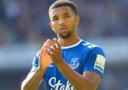 Diincar Nottingham Forest, Everton Bersedia Pinjamkan Mason Holgate