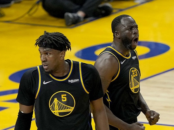 Draymond Green saat bersama Kevon Looney.