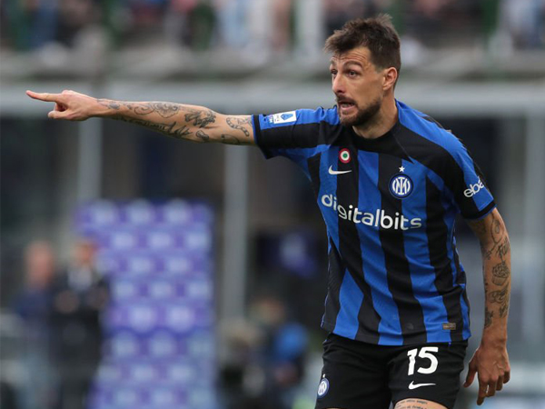 Bek Inter Milan, Francesco Acerbi.