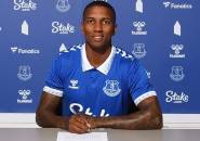 Everton Ikat Ashley Young dengan Kontrak Jangka Pendek