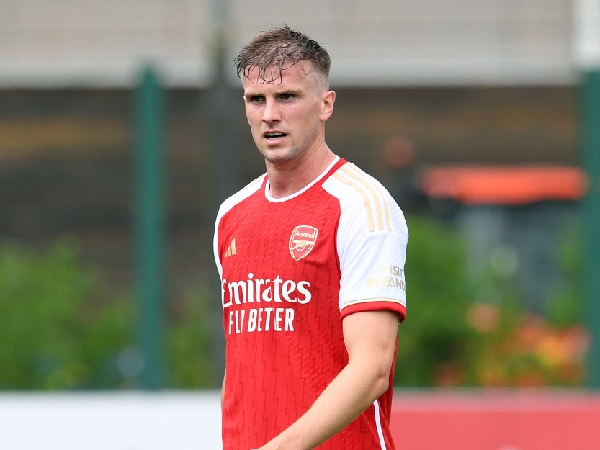 Besiktas ingin menampung bek Arsenal, Rob Holding