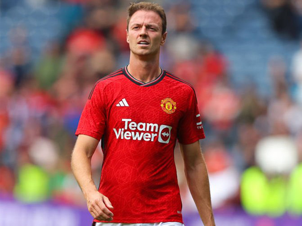 Bek Manchester United, Jonny Evans.