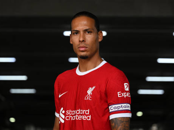 Virgil van Dijk Jadi Kapten Baru Liverpool, TAA: Keputusan yang Tepat