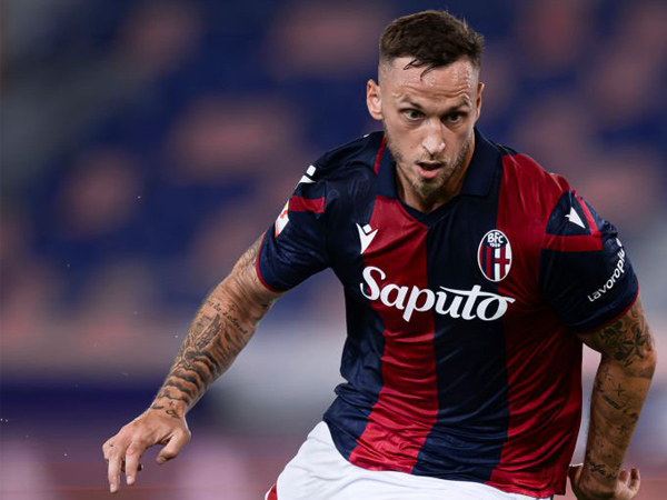 Striker Bologna, Marko Arnautovic.